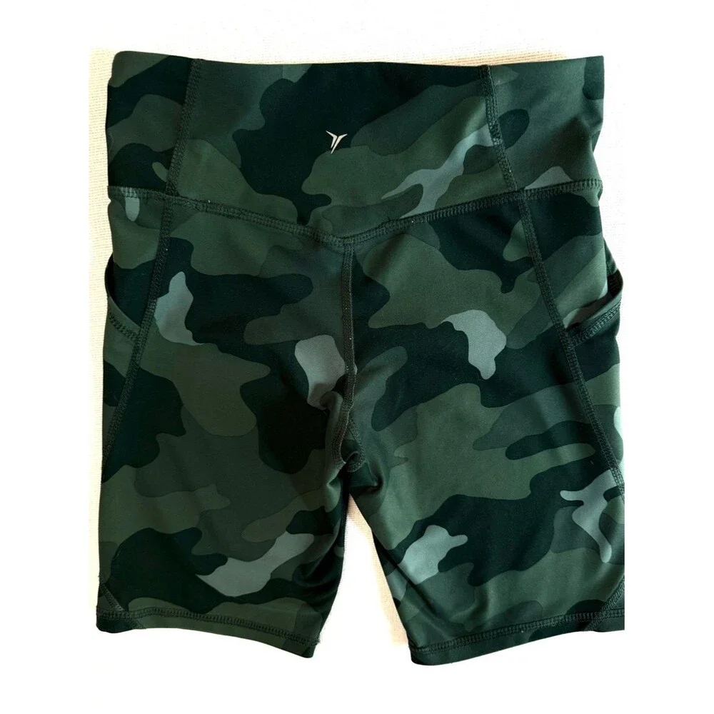 Old Navy Green Camo Active Bike Shorts youth sz Lg 10-12